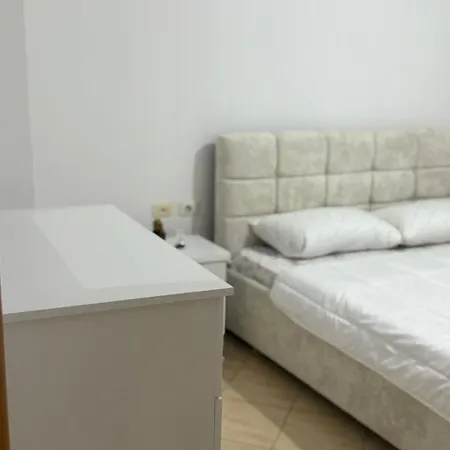 Casa Mare アパート Vlorë